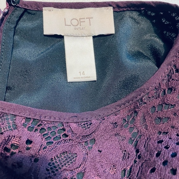 LOFT Elegant 14 Sleeveless Purple Lace Overlay Knee Length Dress GUC - Picture 5 of 6